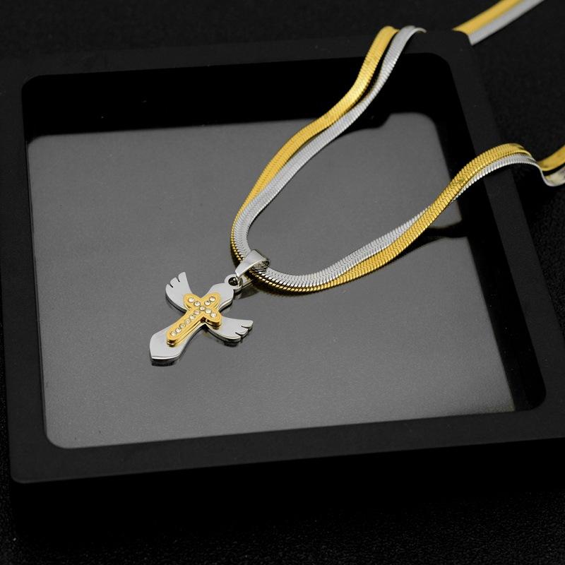 Двухслойное ожерелье с золотым и серебряным крестом с универсальным стилем вставки, минималистичным и нишевым дизайном, цепочкой на ключице
Двухслойное ожерелье с золотым и серебряным крестом с универсальным стилем вставки, минималистичным и нишевым дизайном, цепочкой на ключице