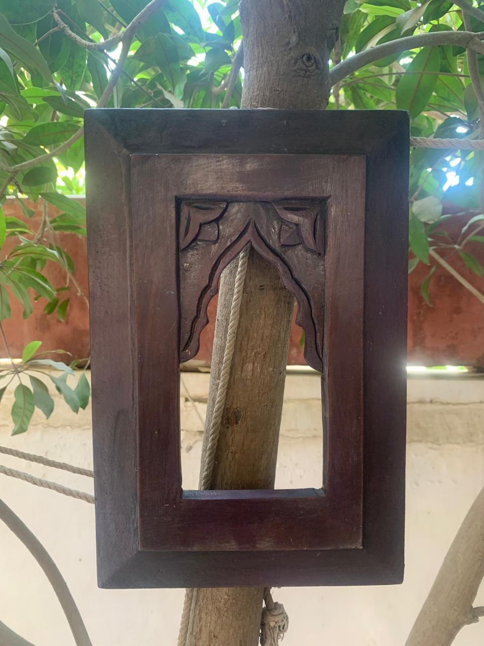 Rustic Jharokha Wood Wall Decor: Brown Indian Mirror Frame 16” X 8” X 24” (l x w x h) разноцветный
Rustic Jharokha Wood Wall Decor: Brown Indian Mirror Frame 16” X 8” X 24” (l x w x h) разноцветный