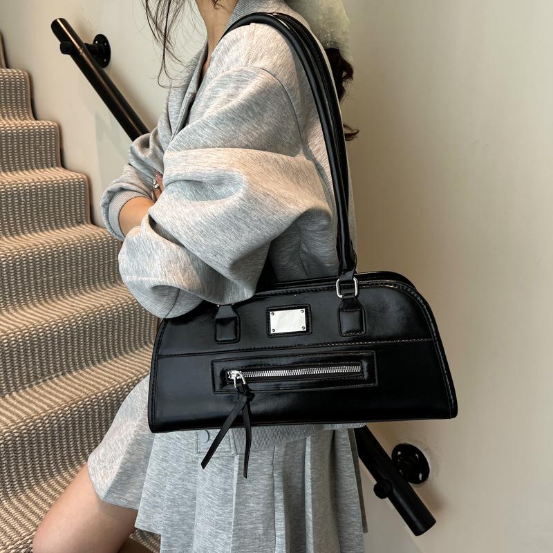Trendy Solid Color Simple Large Capacity Armpit Bag Women S Casual Niche Design Shoulder Bag розовый
Trendy Solid Color Simple Large Capacity Armpit Bag Women S Casual Niche Design Shoulder Bag розовый