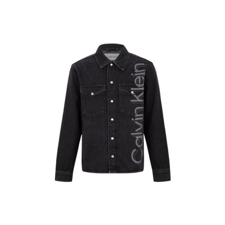 Calvin Klein SS22 Хлопковая джинсовая куртка с воротником и принтом Мужская верхняя одежда Черный J319803-1BY
Calvin Klein SS22 Хлопковая джинсовая куртка с воротником и принтом Мужская верхняя одежда Черный J319803-1BY