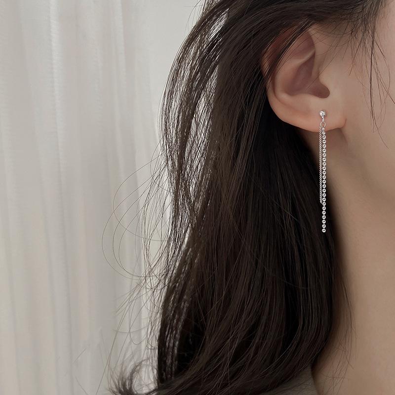 New Ear Chain Women S Ins Style Minimalist Design Temperament Long Stud Earrings Fashionable Versatile Chain Fringed Earrings
New Ear Chain Women S Ins Style Minimalist Design Temperament Long Stud Earrings Fashionable Versatile Chain Fringed Earrings