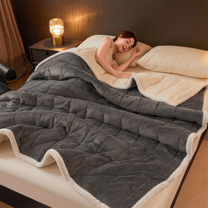 Коралловые флиса теплые одеяла для кровати дивана дивана, три слоя утолщенного фланели бархатное одеяло одеяло, мягкие теплые одеяла можно стирать 71x79inch(180x200cm)
Коралловые флиса теплые одеяла для кровати дивана дивана, три слоя утолщенного фланели бархатное одеяло одеяло, мягкие теплые одеяла можно стирать 71x79inch(180x200cm)