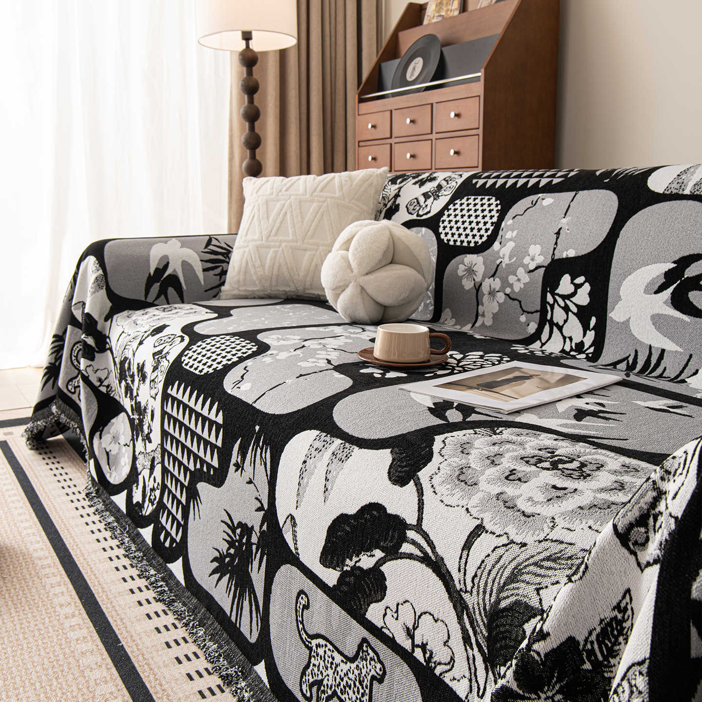 BEPAN 1PC Sofa Towel New High-end Sofa Cover Sofa Blanket and Comfortable Fabrics in All Seasons Double-sided Usable 180X130CM
BEPAN 1PC Sofa Towel New High-end Sofa Cover Sofa Blanket and Comfortable Fabrics in All Seasons Double-sided Usable 180X130CM