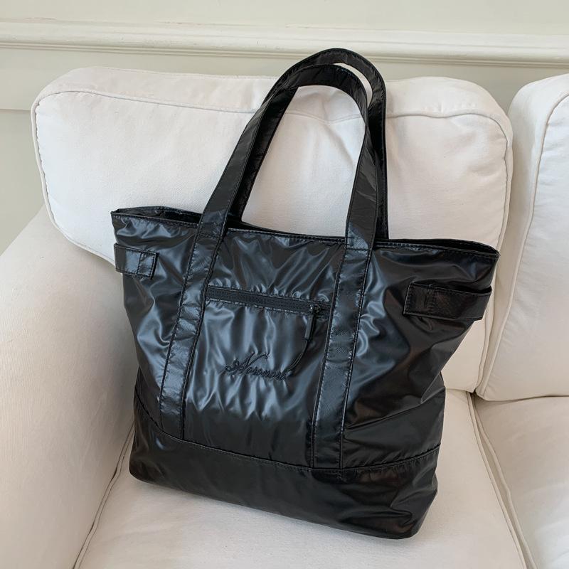 Велика місткість легкий атмосферний розкішний висока якість м який міцний модний вишуканий легкий для поїздок на роботу на вулиці через плече сумка-месенджер сумка на плече срібний
Велика місткість легкий атмосферний розкішний висока якість м який міцний модний вишуканий легкий для поїздок на роботу на вулиці через плече сумка-месенджер сумка на плече срібний