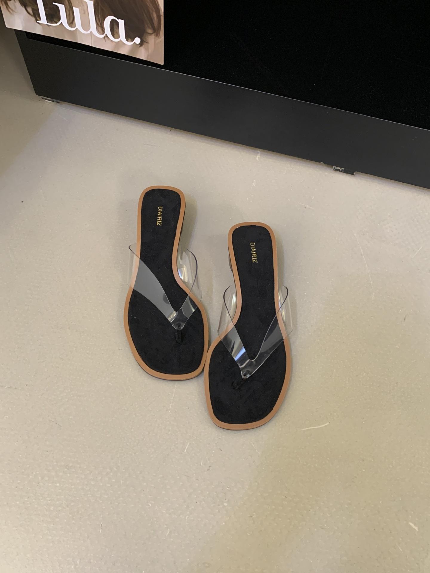 Transparent Thick Heel One-Word Drag Women Wear Fashionable And Comfortable Non-Slip Cool Slippers Women S Summer 40 чорний
Transparent Thick Heel One-Word Drag Women Wear Fashionable And Comfortable Non-Slip Cool Slippers Women S Summer 40 чорний