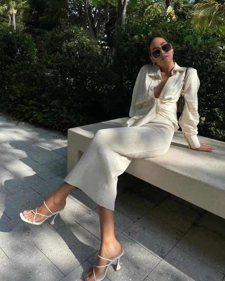 2024 большой размер лето новая мода квадратная голова бокал для вина высокий каблук крест с лицом крутые тапочки женские 43
2024 большой размер лето новая мода квадратная голова бокал для вина высокий каблук крест с лицом крутые тапочки женские 43