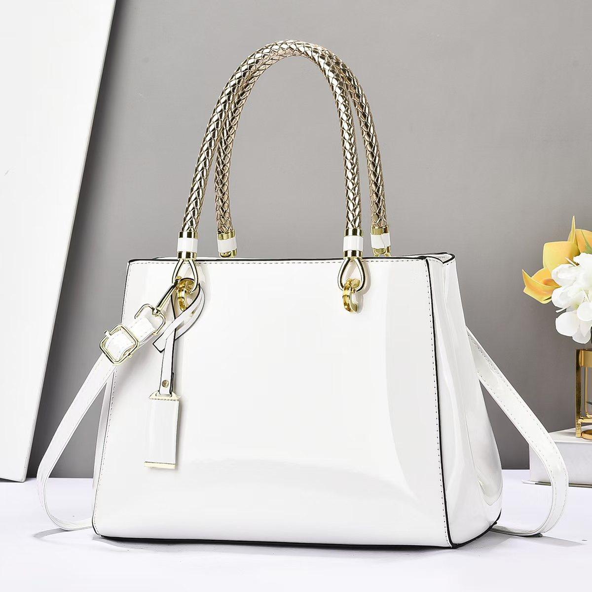 Bag Women s 2026 New Trend Fashion Patent Leather Large Capacity Simple Commuter Tote Single Shoulder Oblique Span Portable Women s Bag білий
Bag Women s 2026 New Trend Fashion Patent Leather Large Capacity Simple Commuter Tote Single Shoulder Oblique Span Portable Women s Bag білий