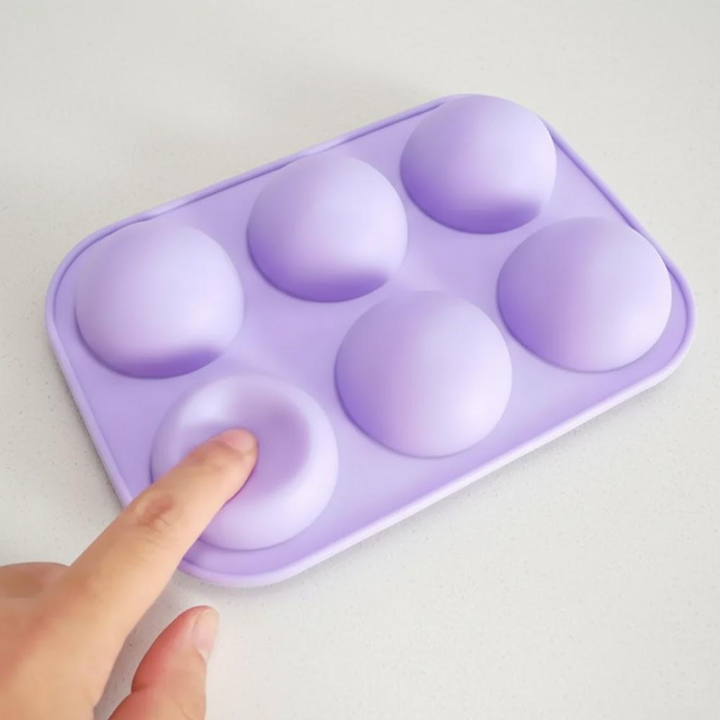Silicone 6-hole Chocolate Mold Round Hemisphere Cake Molds for Baking Hot Cocoa Treats Kitchen Baking Accessories фіолетовий
Silicone 6-hole Chocolate Mold Round Hemisphere Cake Molds for Baking Hot Cocoa Treats Kitchen Baking Accessories фіолетовий