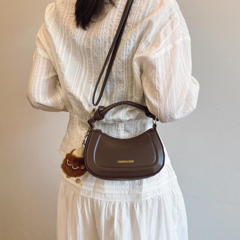Temperament simple fashion handbag spring new shoulder messenger bag small square bag women No pendant бежевий
Temperament simple fashion handbag spring new shoulder messenger bag small square bag women No pendant бежевий