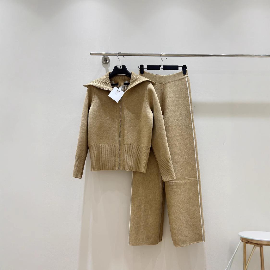 Nanyou Women s Double-Sided Monogram Sailor Collar Knitted Cardigan Large
Nanyou Women s Double-Sided Monogram Sailor Collar Knitted Cardigan Large