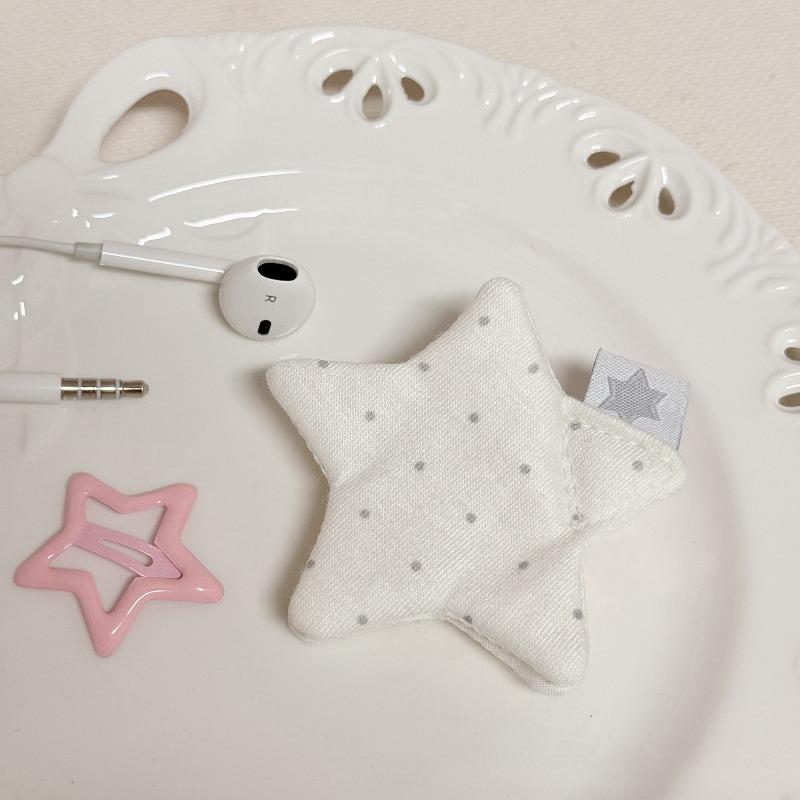 Korean Version of The Star Headset Storage Data Cable Wired Headset Finishing Ins Wind Cute Wave Point Receiving Artifact
Korean Version of The Star Headset Storage Data Cable Wired Headset Finishing Ins Wind Cute Wave Point Receiving Artifact