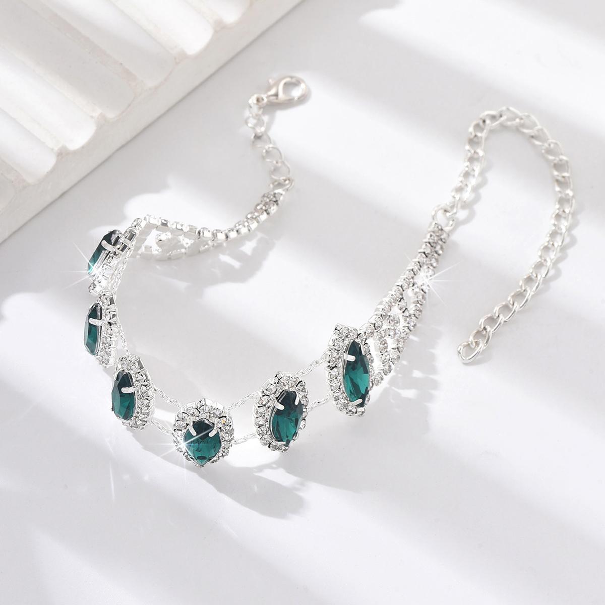 1 Women s Trendy Fashion Claw Chain Series Emerald Feet Chain Outdoor Tourism Beach Banquet Party Festival Gift
1 Women s Trendy Fashion Claw Chain Series Emerald Feet Chain Outdoor Tourism Beach Banquet Party Festival Gift