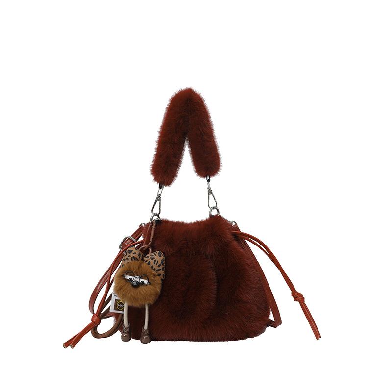 Fashi Commuting Shopping Top Handle Bag Women Retro Fluffy Leisure Crossbody Bag Comfortable and Versatile Texture Bucket Bag
Fashi Commuting Shopping Top Handle Bag Women Retro Fluffy Leisure Crossbody Bag Comfortable and Versatile Texture Bucket Bag