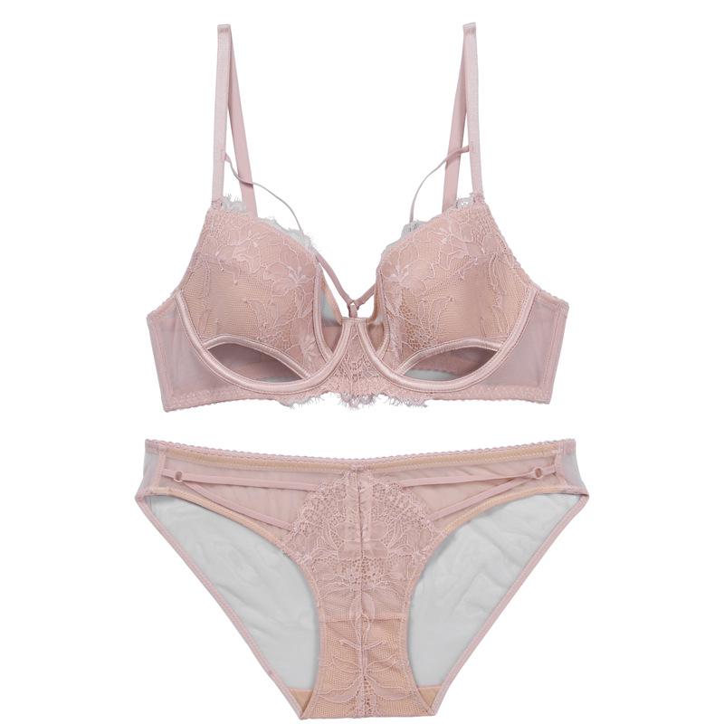 Комплект французского кружевного нижнего белья: Минимизирующий объем груди, предотвращающий обвисание бюстгальтер пуш-ап для лета 32B розовый
Комплект французского кружевного нижнего белья: Минимизирующий объем груди, предотвращающий обвисание бюстгальтер пуш-ап для лета 32B розовый