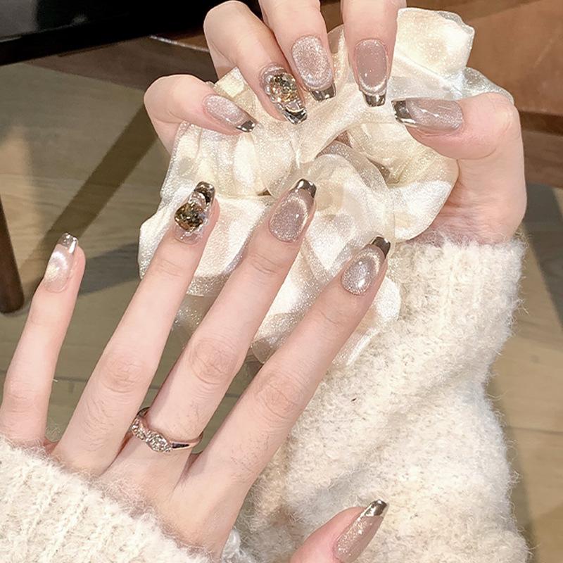 Champagne Gold Cat Eye Press-On Nails: Autumn/Winter Advanced Whitening Manicure with Magic Mirror Powder Nail Stickers Glue Kit
Champagne Gold Cat Eye Press-On Nails: Autumn/Winter Advanced Whitening Manicure with Magic Mirror Powder Nail Stickers Glue Kit