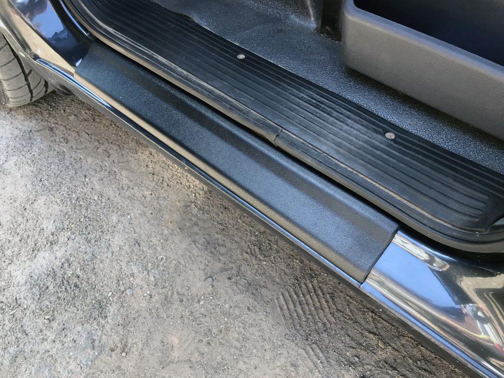 Накладки на пороги ABS (2 шт, пластик) Глянцеві для Mercedes Vito W638 1996-2003 рр.
Накладки на пороги ABS (2 шт, пластик) Глянцеві для Mercedes Vito W638 1996-2003 рр.