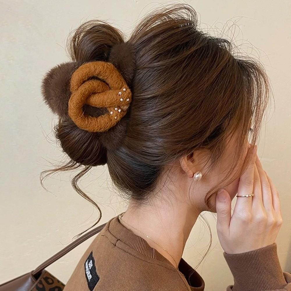 Fashion Hair Clip Elegant Headwear Hairpin Grips Shark Clip Hair Accessories
Fashion Hair Clip Elegant Headwear Hairpin Grips Shark Clip Hair Accessories