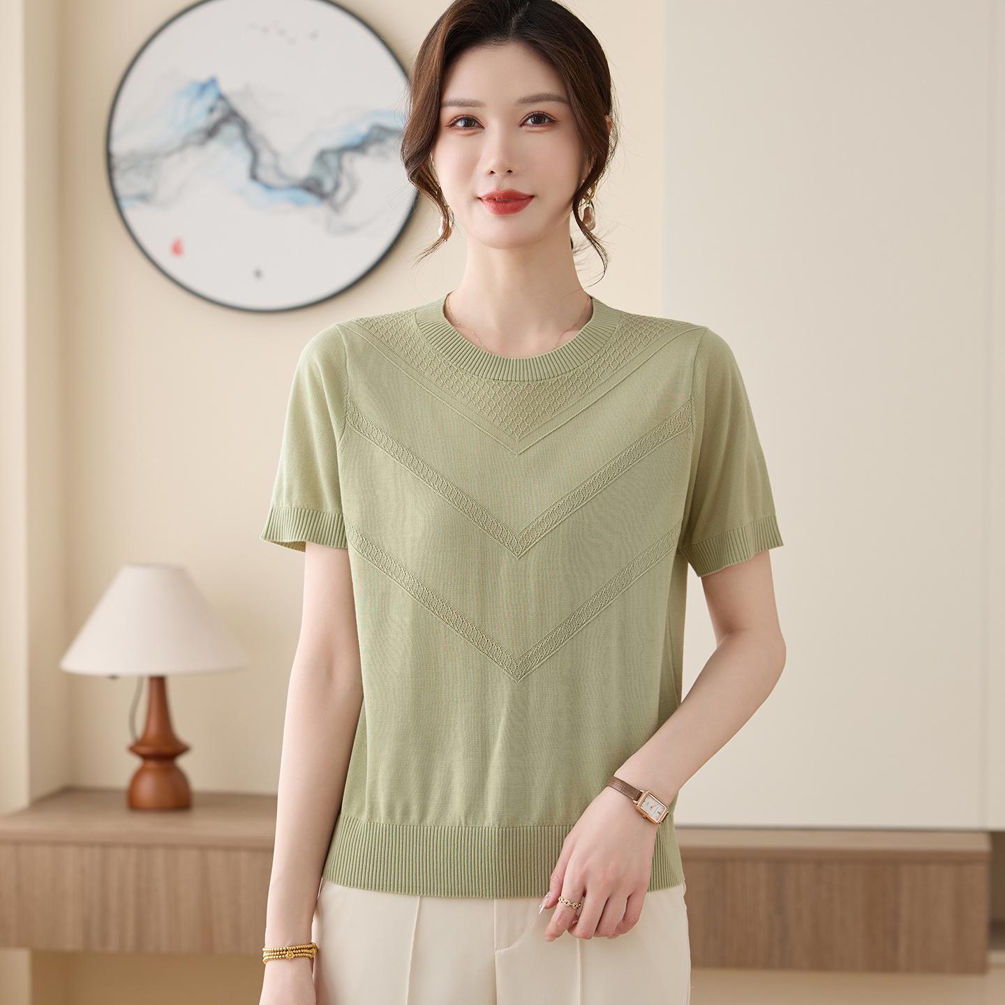 2026 Summer Ice Silk T-Shirt: Elegant Short-Sleeve Top for Middle-Aged Moms 5XL (150-165 lbs) зелений
2026 Summer Ice Silk T-Shirt: Elegant Short-Sleeve Top for Middle-Aged Moms 5XL (150-165 lbs) зелений