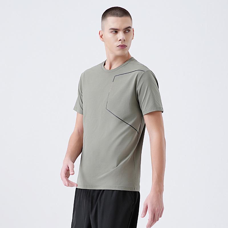 Men s Summer Quick-Dry Breathable Running T-Shirt - European/American Casual Style L
Men s Summer Quick-Dry Breathable Running T-Shirt - European/American Casual Style L