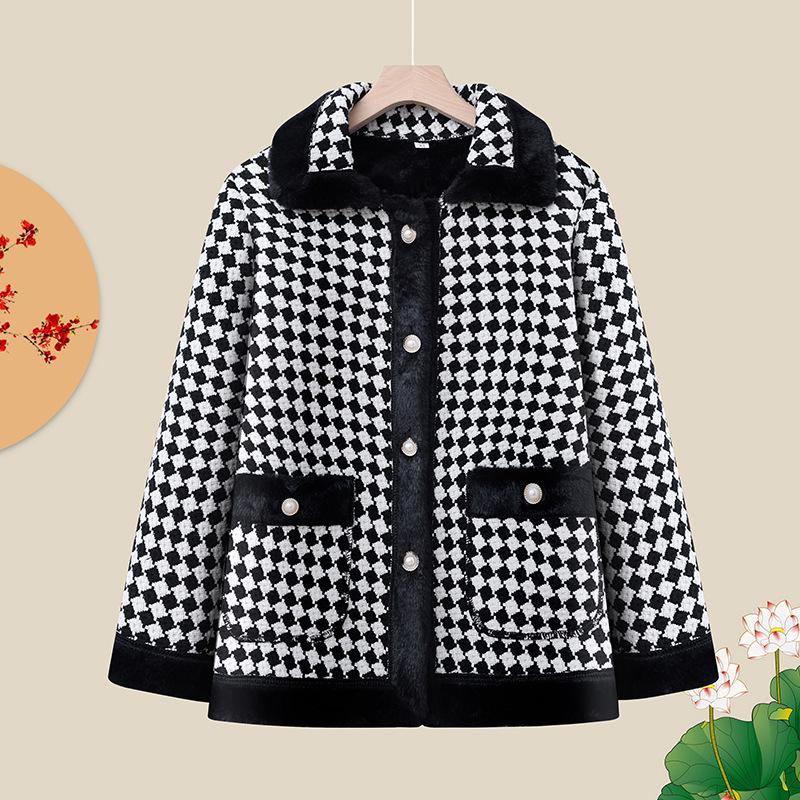 Mom s Stylish Fleece-Lined Thickened Jacket 2025: Autumn/Winter Slimming Cotton Coat for Middle-Aged Women 3XL (120-135 kg) чёрный
Mom s Stylish Fleece-Lined Thickened Jacket 2025: Autumn/Winter Slimming Cotton Coat for Middle-Aged Women 3XL (120-135 kg) чёрный
