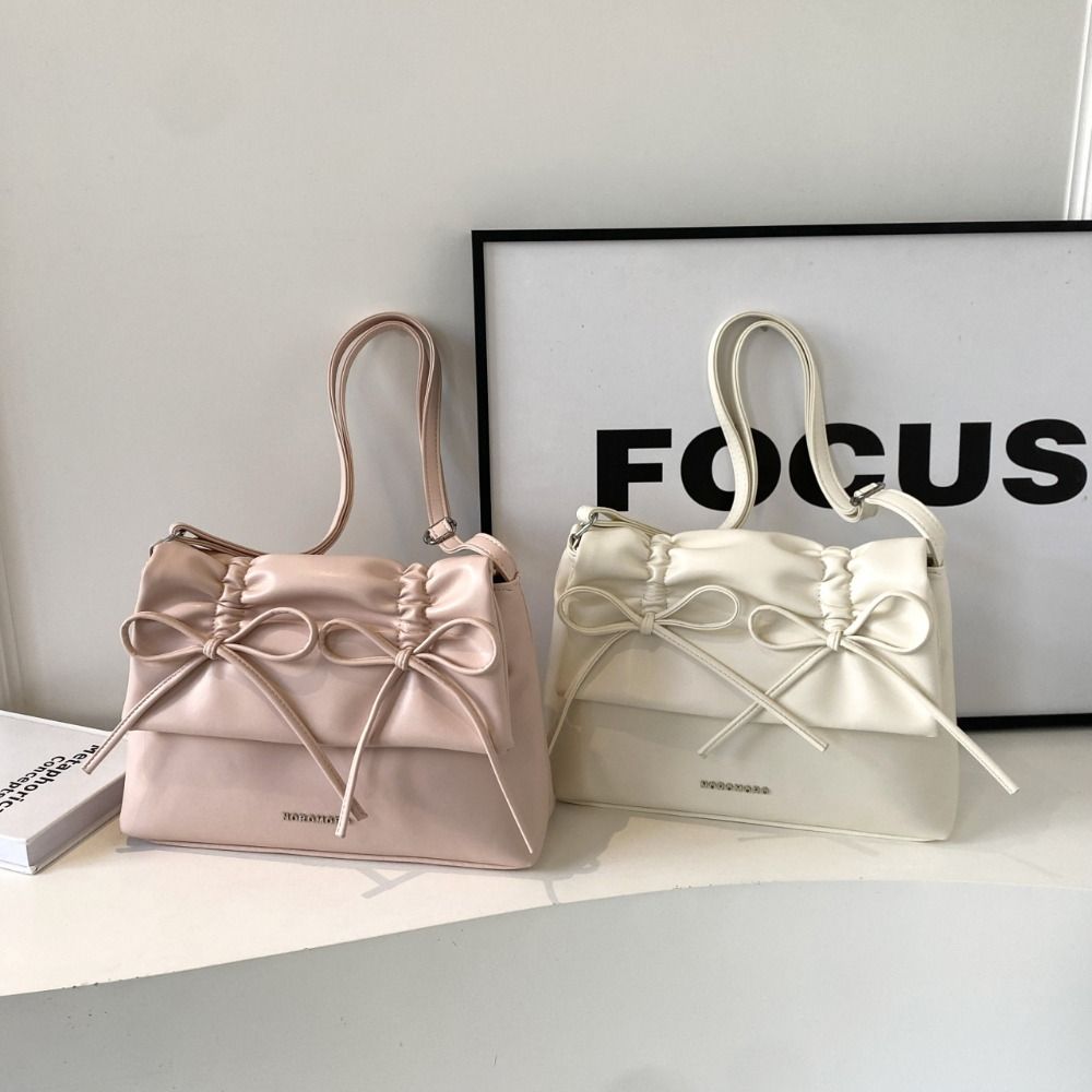 Korean Style Balletcore Bow Handbag Shopping Bag PU Leather Underarm Bag Women срібний
Korean Style Balletcore Bow Handbag Shopping Bag PU Leather Underarm Bag Women срібний
