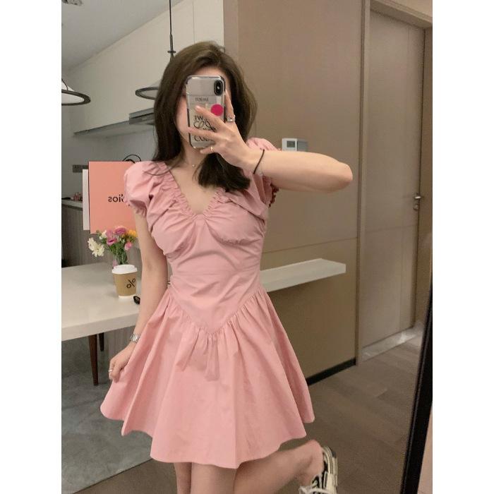 Pink slim V-neck bubble sleeve dress summer new design pleated Spice Girl French short skirt 2XL
Pink slim V-neck bubble sleeve dress summer new design pleated Spice Girl French short skirt 2XL