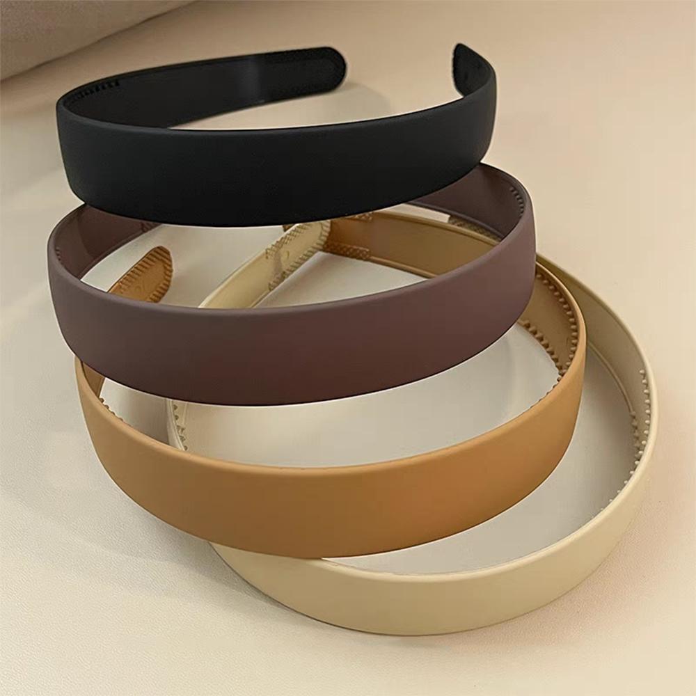 4pc European and American Black Khaki Style Hairbands Headbands for Women Men Versatile Girls Korean Daily Hair Accessories Tool
4pc European and American Black Khaki Style Hairbands Headbands for Women Men Versatile Girls Korean Daily Hair Accessories Tool