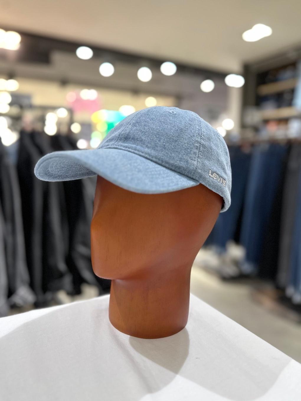 Simple Logo Denim Ball Cap FREE SIZE (LD7589003)
Simple Logo Denim Ball Cap FREE SIZE (LD7589003)