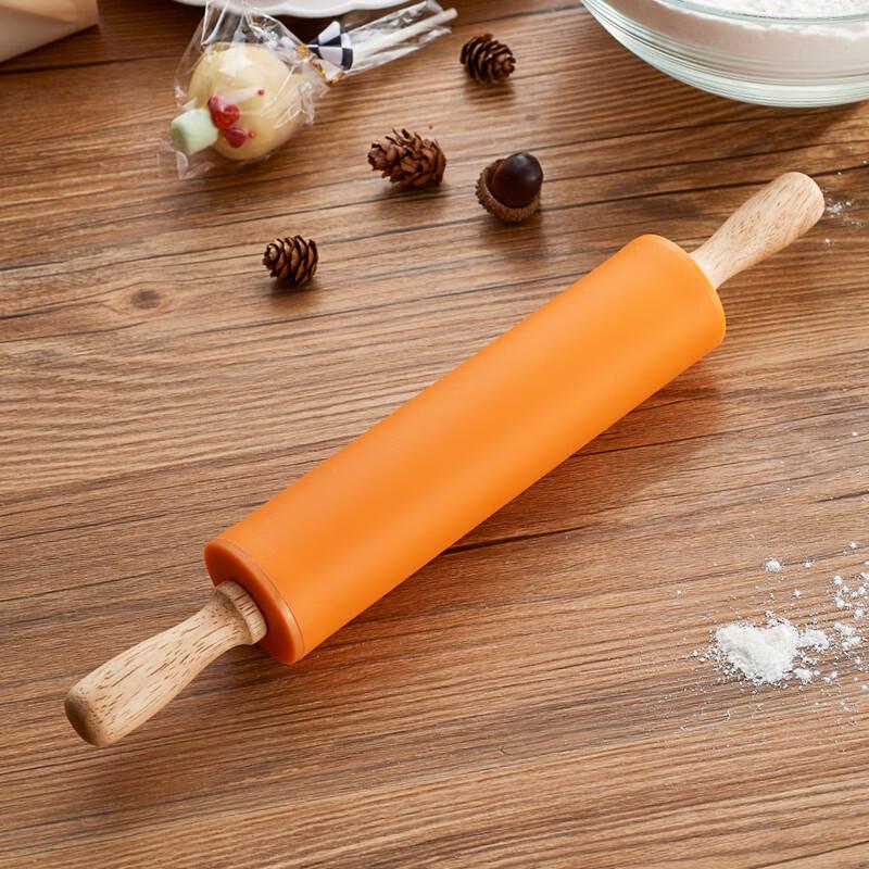Silicone Rolling Pin with Wooden Handle
Silicone Rolling Pin with Wooden Handle