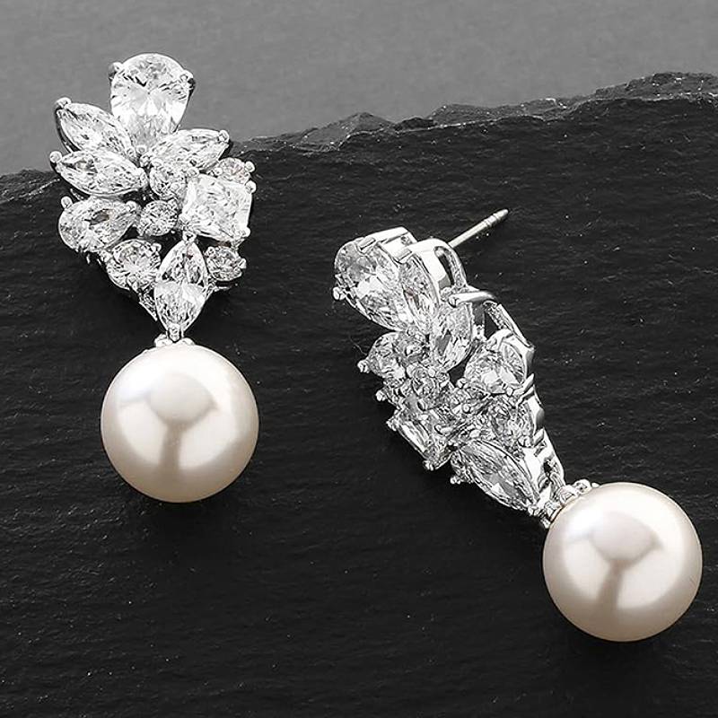 Huitan Women Elegant Drop Earrings Imitation Pearl Full Shining CZ Noble Wedding Engagement Trendy Charming Accessories Jewelry
Huitan Women Elegant Drop Earrings Imitation Pearl Full Shining CZ Noble Wedding Engagement Trendy Charming Accessories Jewelry