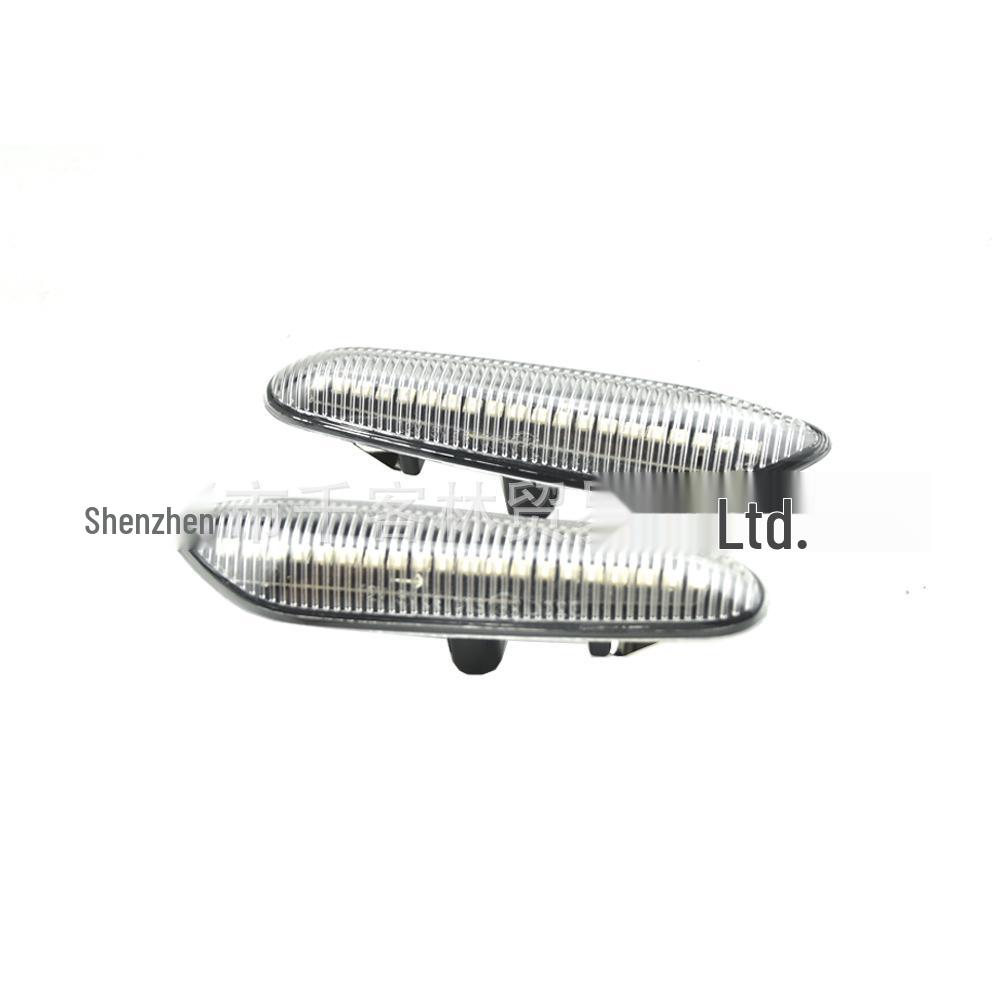 Flowing Yellow Turn Signal Fender Side Lights for BMW Models E90-E93, E60, E87, E82, E46
Flowing Yellow Turn Signal Fender Side Lights for BMW Models E90-E93, E60, E87, E82, E46