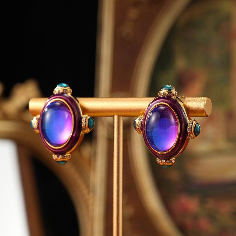 Retro Light Luxury Simple Versatile Elegant Temperament Geometric Glass Fashion Women s Earrings
Retro Light Luxury Simple Versatile Elegant Temperament Geometric Glass Fashion Women s Earrings