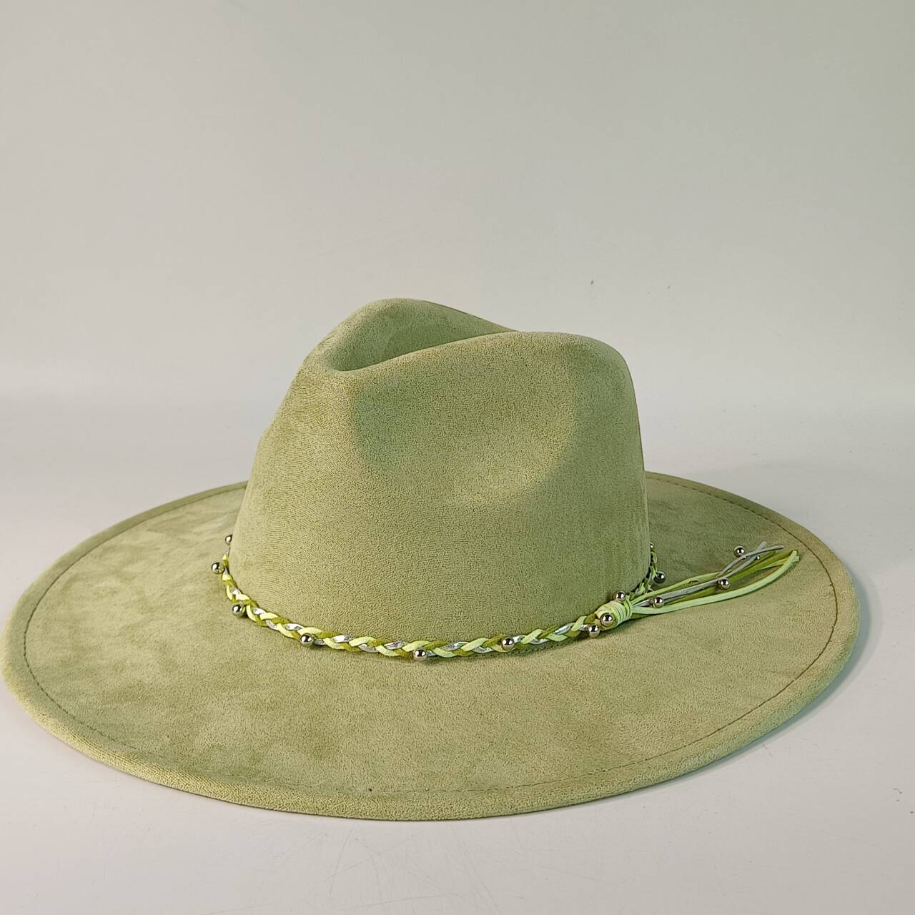 Velvet teardrop-shaped felt hat, decorated with colorful braided cord, classic church hat, wide-brimmed hats M56-58CM
Velvet teardrop-shaped felt hat, decorated with colorful braided cord, classic church hat, wide-brimmed hats M56-58CM