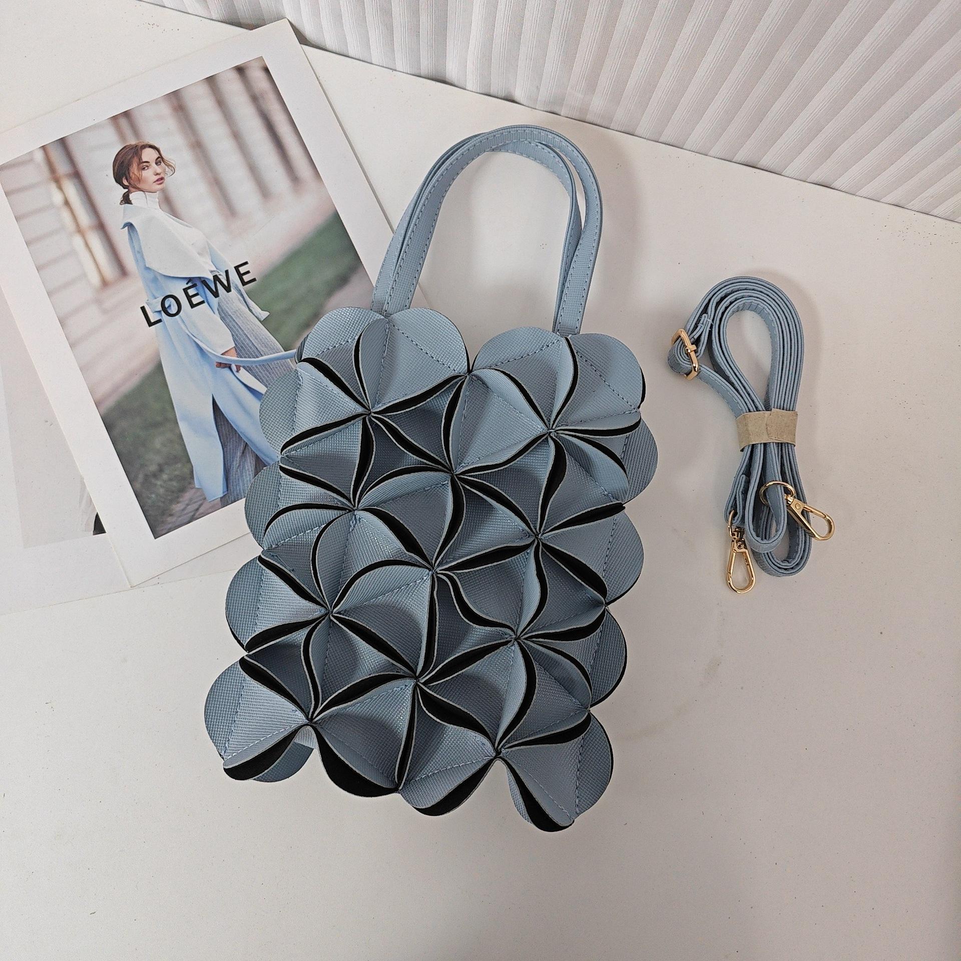 Hot Selling Women s Bag, Niche Design, Three-dimensional Flower, High-end PU Phone Bag, Small Shoulder Bag, Fashionable and Versatile Shoulder Bag синій
Hot Selling Women s Bag, Niche Design, Three-dimensional Flower, High-end PU Phone Bag, Small Shoulder Bag, Fashionable and Versatile Shoulder Bag синій