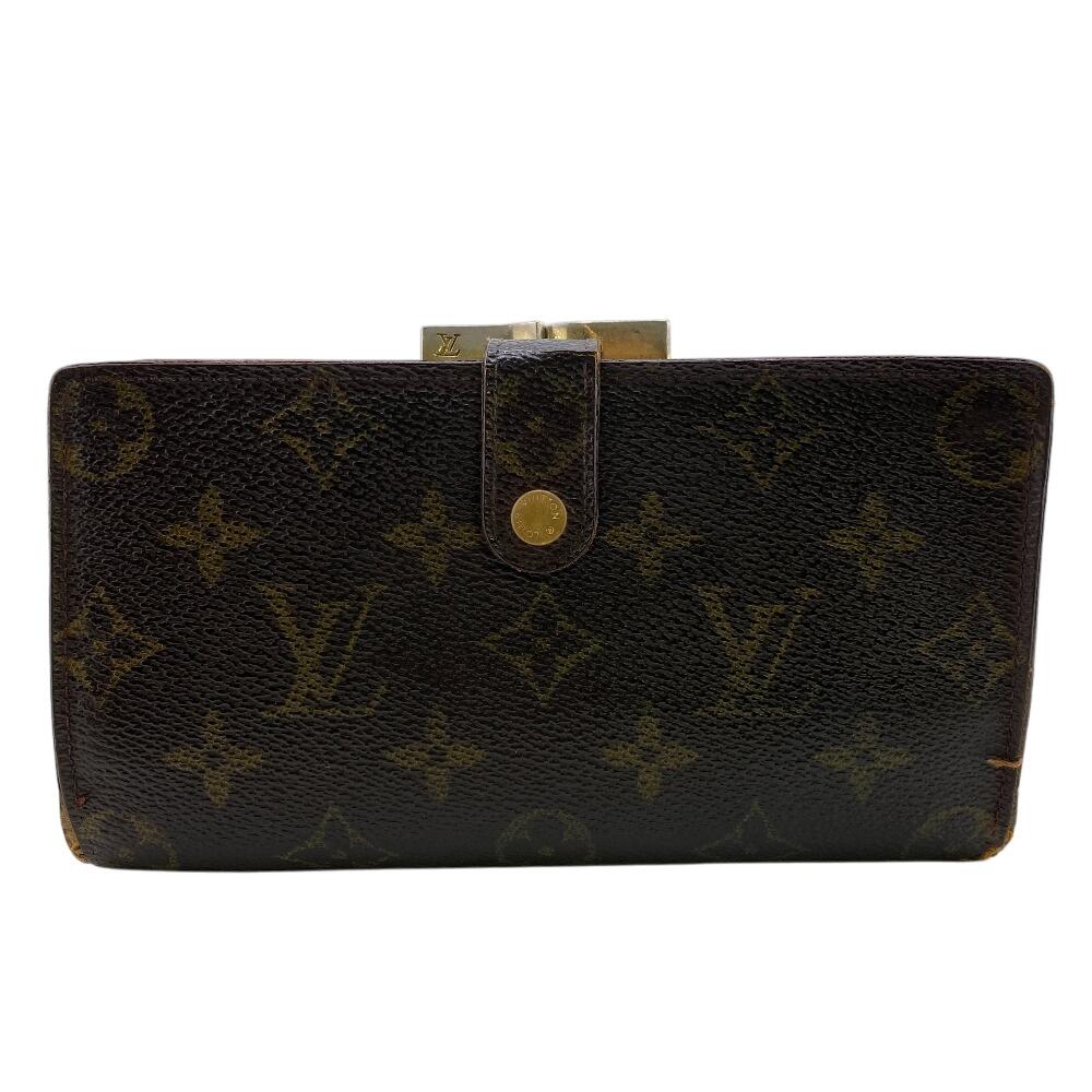 LOUIS VUITTON T61217 USA Monogram leather Continental clutch Purse Brown leather Women Used
LOUIS VUITTON T61217 USA Monogram leather Continental clutch Purse Brown leather Women Used