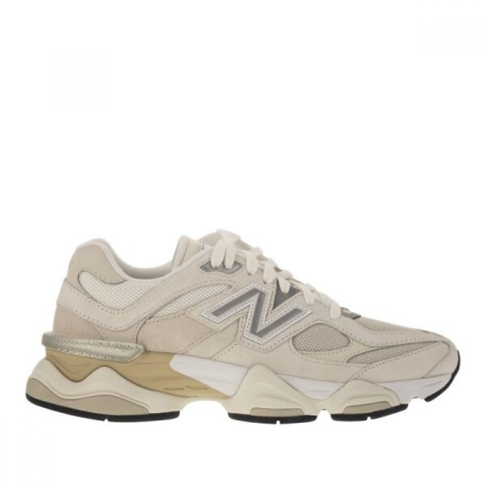 New Balance 9060 Sneakers U9060 Wht US7.5
New Balance 9060 Sneakers U9060 Wht US7.5