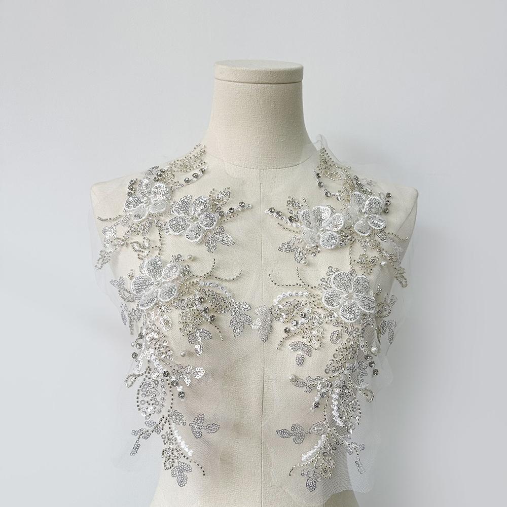 1 пара черных белых модных вышитых трехмерных наклеек вышивка бисером пайетки DIY швейные нашивки белый
1 пара черных белых модных вышитых трехмерных наклеек вышивка бисером пайетки DIY швейные нашивки белый