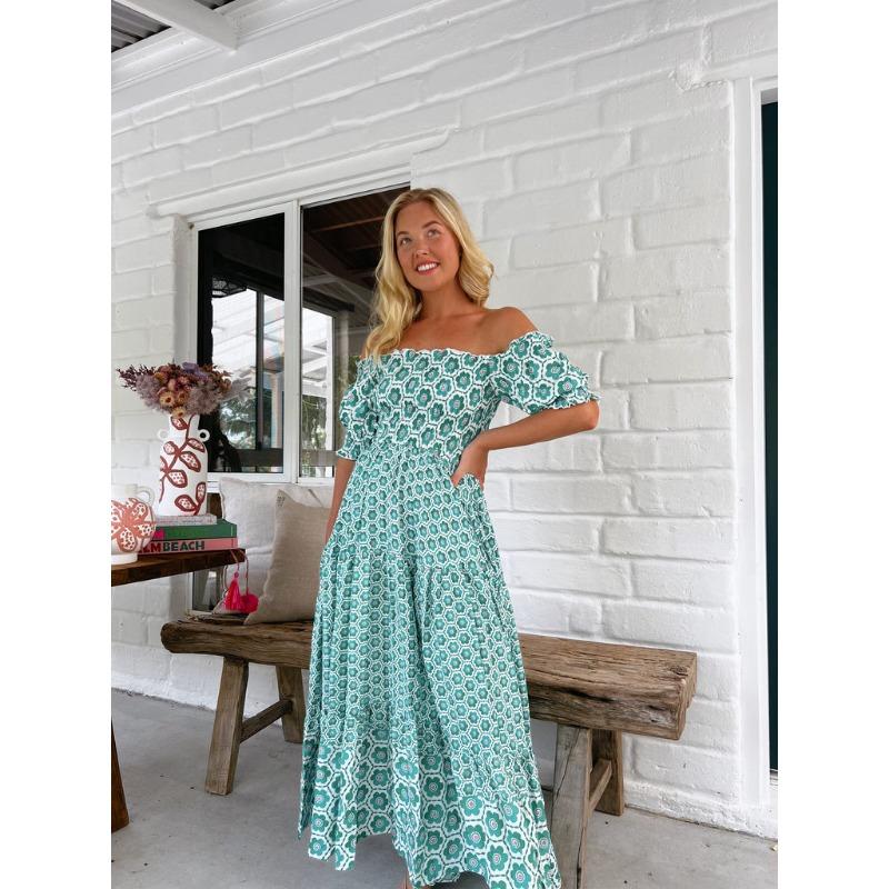 Женское платье с принтом и пышными рукавами XL зелёный
Женское платье с принтом и пышными рукавами XL зелёный