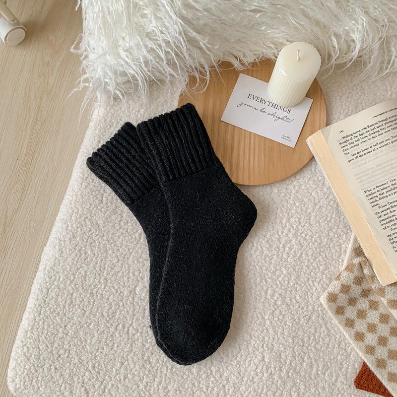 Women s Thickened Terry Socks: Warm, Solid Color, Versatile, Mid-Calf to Over-the-Knee, Perfect for Autumn, Winter, and Postpartum Sleep. One Size
Women s Thickened Terry Socks: Warm, Solid Color, Versatile, Mid-Calf to Over-the-Knee, Perfect for Autumn, Winter, and Postpartum Sleep. One Size