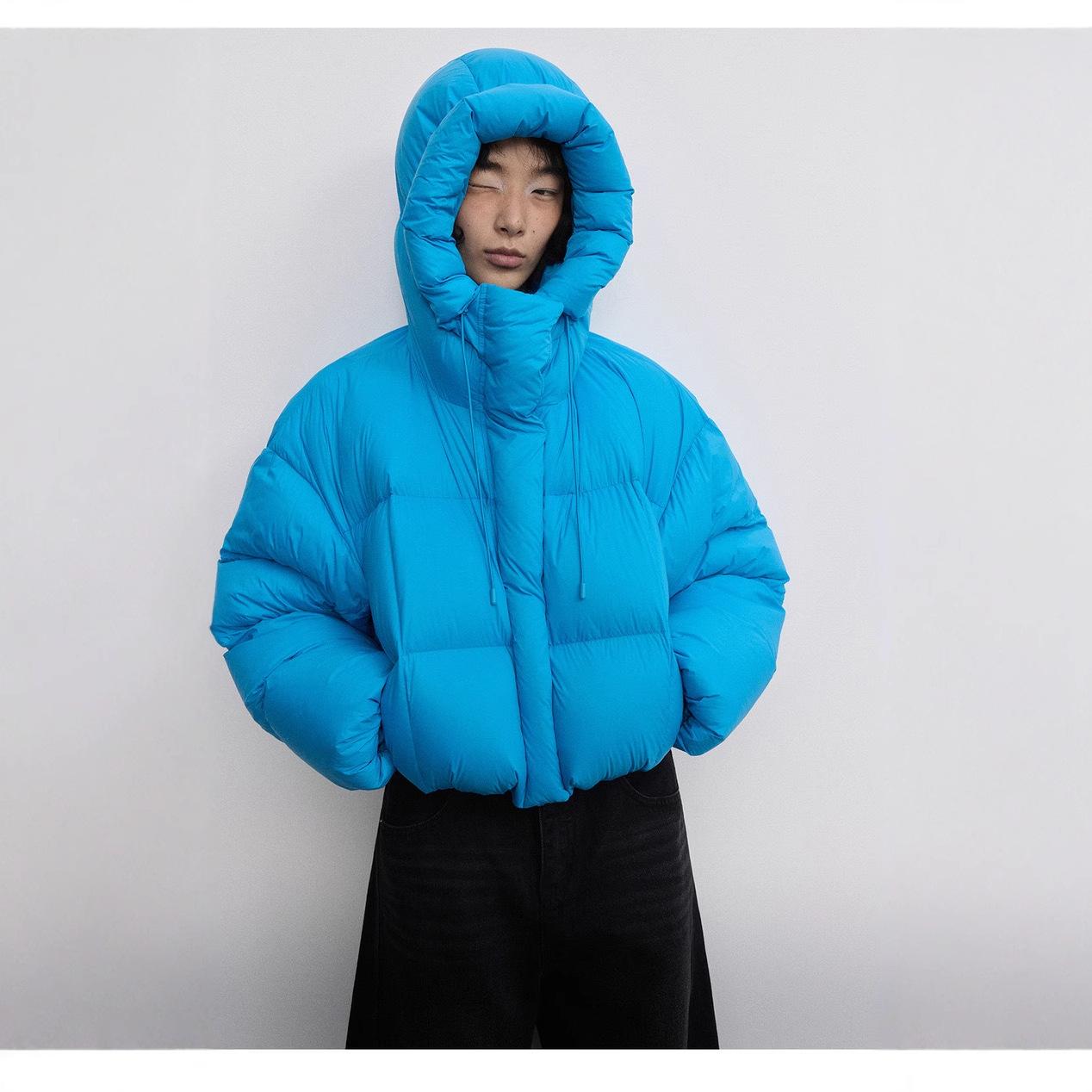 2024 winter new fog puffs short small white duck down jacket women s soft hooded bread jacket S чорний
2024 winter new fog puffs short small white duck down jacket women s soft hooded bread jacket S чорний