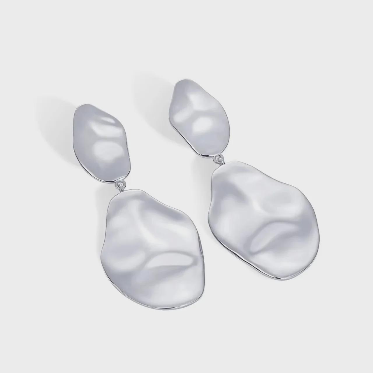 Высококачественные нестандартные серьги во французском стиле для женщин — элегантные и универсальные серебряный
Высококачественные нестандартные серьги во французском стиле для женщин — элегантные и универсальные серебряный