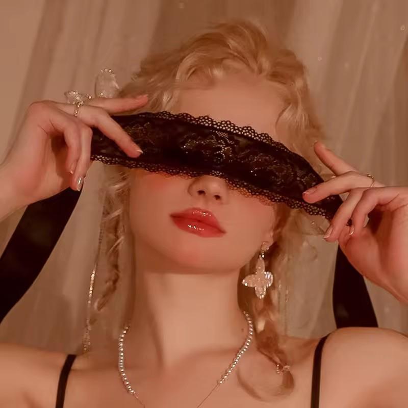 1/2pcs Women Sexy Black White Lace Eye Mask Fashion Party Cosplay Costumes Accessories Hollow Out Masquerade Masks Eye Cover
1/2pcs Women Sexy Black White Lace Eye Mask Fashion Party Cosplay Costumes Accessories Hollow Out Masquerade Masks Eye Cover
