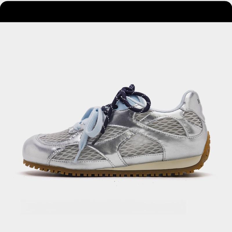 Spot Senna Evening Wind~ Mesh German Training Shoes Women s Summer Breathable Forrest Gump Shoes Platform Silver Casual Shoes Women 40
Spot Senna Evening Wind~ Mesh German Training Shoes Women s Summer Breathable Forrest Gump Shoes Platform Silver Casual Shoes Women 40