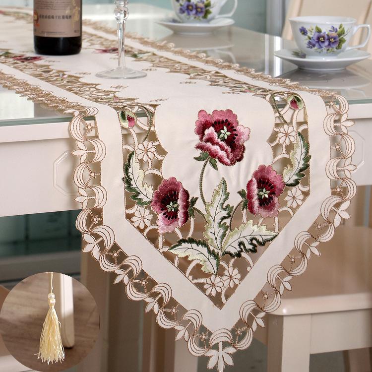 Vintage Embroidered Floral Lace Fabric Table Runner Translucent Gauze Table Cloth Hollow Out Wedding Restaurant Table Decor 30 45cm
Vintage Embroidered Floral Lace Fabric Table Runner Translucent Gauze Table Cloth Hollow Out Wedding Restaurant Table Decor 30 45cm