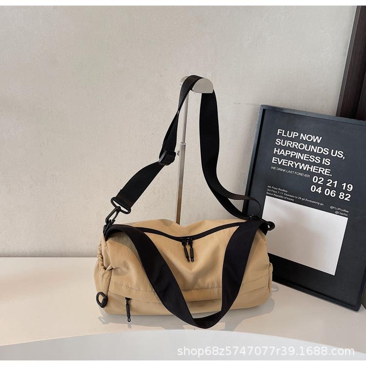 Travel bag Sports fitness bag Men s and women s swimming bag Storage bag Portable shoulder large-capacity luggage bag 2025 new model хакі
Travel bag Sports fitness bag Men s and women s swimming bag Storage bag Portable shoulder large-capacity luggage bag 2025 new model хакі