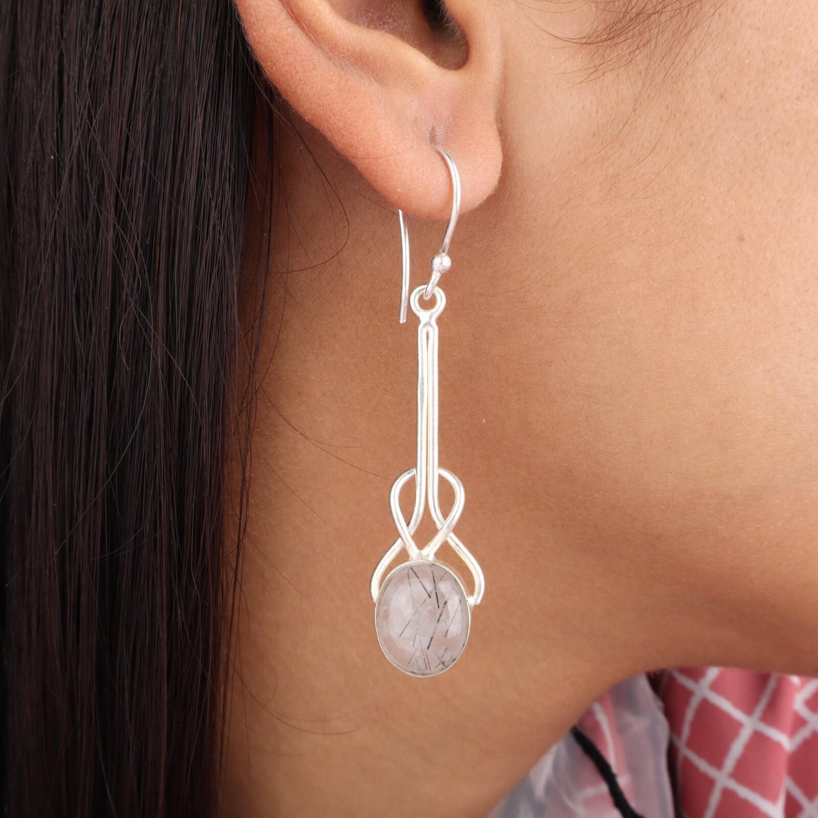 Black Rutile Gemstone 925 Sterling Silver Jewelry Handmade Women Earrings 1.76 EE-171-32
Black Rutile Gemstone 925 Sterling Silver Jewelry Handmade Women Earrings 1.76 EE-171-32