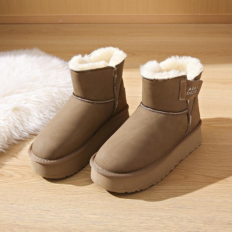 Женские зимние ботинки на толстой подошве 2025 новые нескользящие утепленные ботинки с высоким голенищем на мягкой подошве, повседневные хлопковые ботинки, увеличивающие рост женские ботинки 40
Женские зимние ботинки на толстой подошве 2025 новые нескользящие утепленные ботинки с высоким голенищем на мягкой подошве, повседневные хлопковые ботинки, увеличивающие рост женские ботинки 40