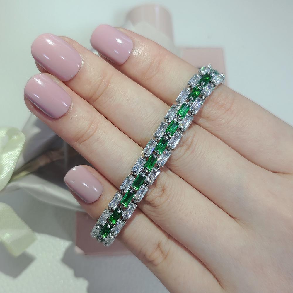 Jade Green Chain Bracelet with Diamonds - Women s Trendy High-End Minimalist Design (Model S8254) зелёный
Jade Green Chain Bracelet with Diamonds - Women s Trendy High-End Minimalist Design (Model S8254) зелёный