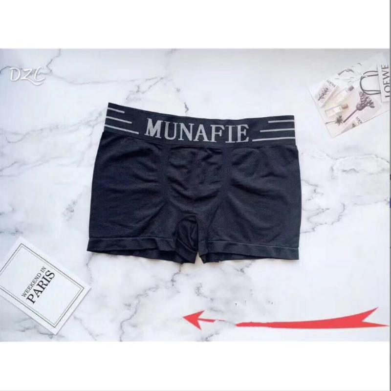 Модное мужское дышащее нижнее белье, хлопковые трусы-боксеры, однотонные трусики L
Модное мужское дышащее нижнее белье, хлопковые трусы-боксеры, однотонные трусики L