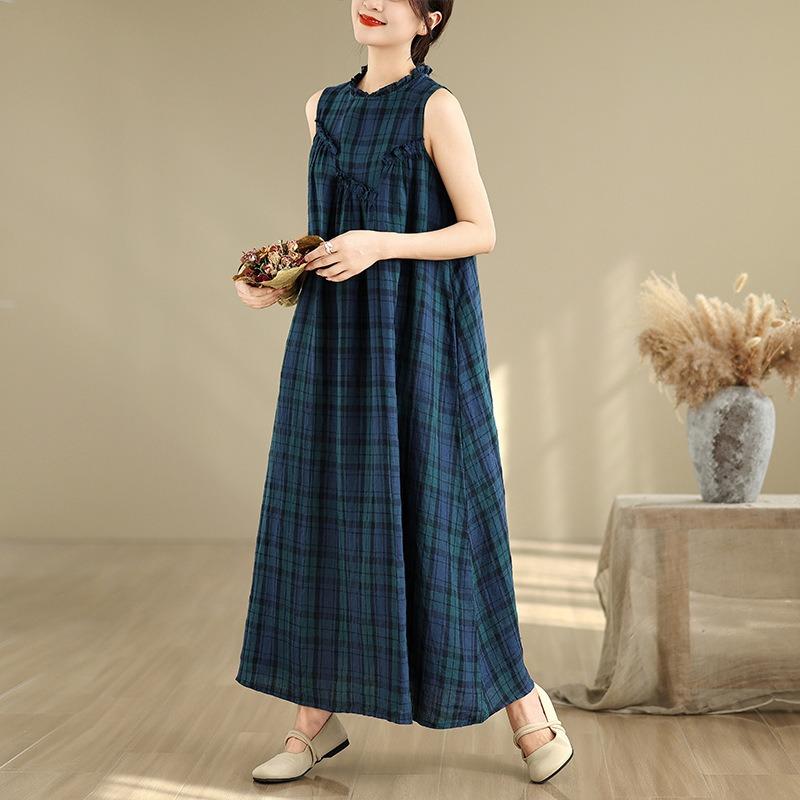 Real shot summer new cotton and linen large size plaid vest skirt chest splicing fungus edge sleeveless dress M
Real shot summer new cotton and linen large size plaid vest skirt chest splicing fungus edge sleeveless dress M